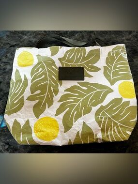 ALOHA Collection Green Leaf &  Lemon Reversible Tote Bag